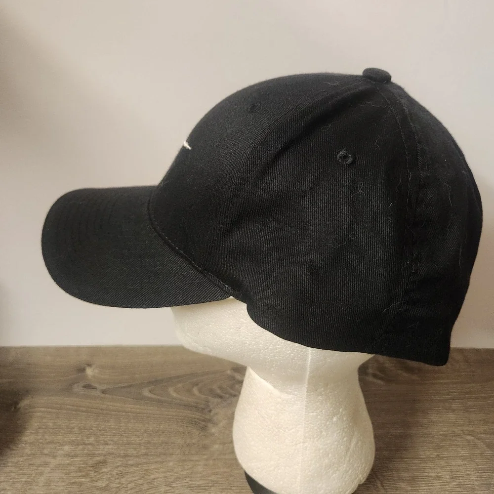 Nike Golf Adult L/XL Black Flex Fitted Swoosh Baseball Cap Hat